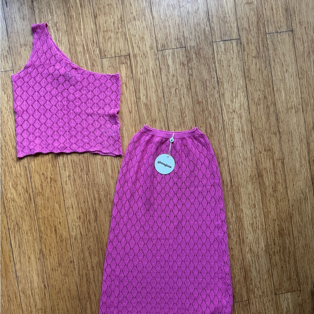 Gimaguas crochet skirt and top set